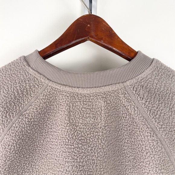 Fuzzy Roots Crewneck - Picture 5 of 5